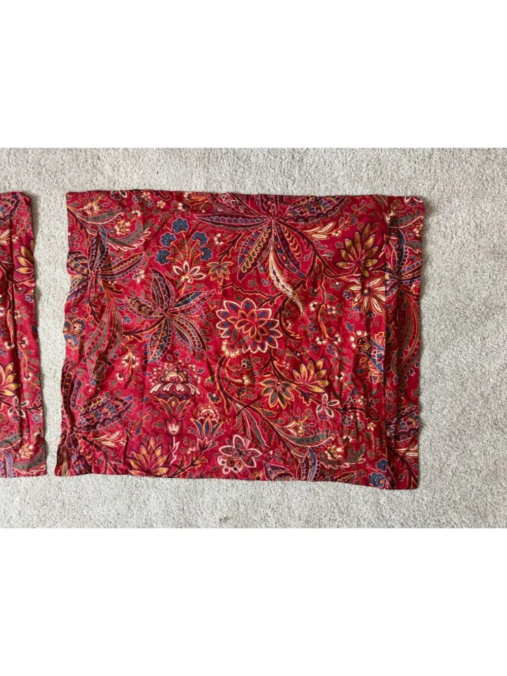 Pottery Barn Red Floral Flourish Leaf Print Standard Pillowcase Set of 2 Cotton